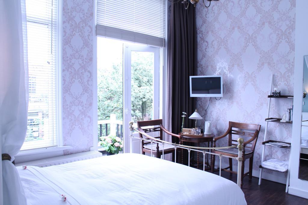 B&B Op Ut Hoekie Dordrecht Kamer foto